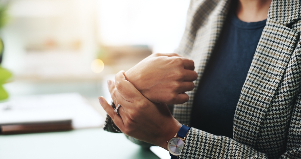 Healthcare professionals collaborating on arthritis regenerative therapy plans
